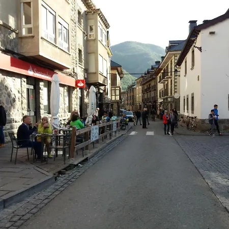 Апартаменты Tourist *